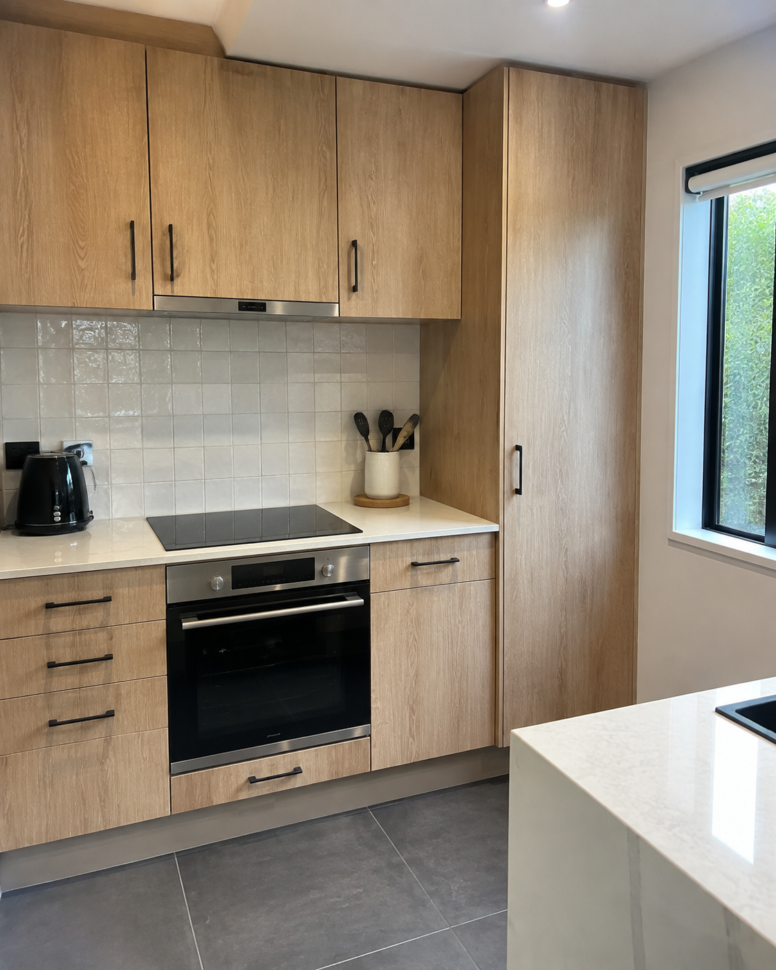 Oak woodgrain kitchen cabinet finish